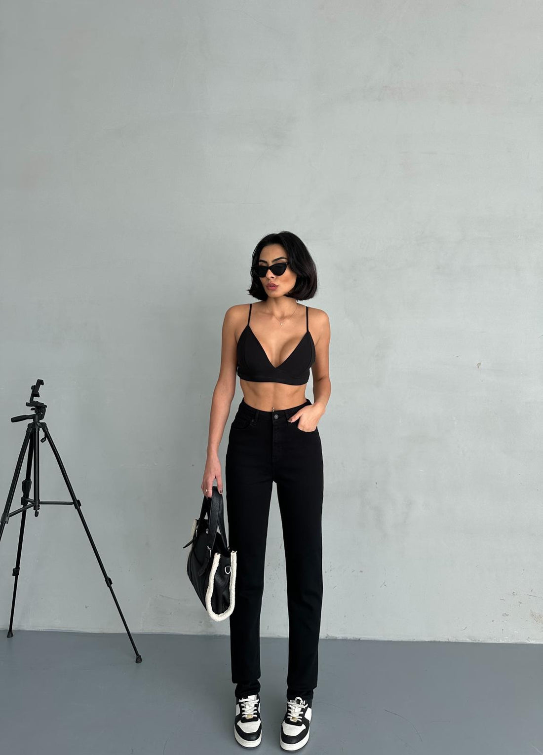 Siyah Gabardin Kumaş Mom Jean