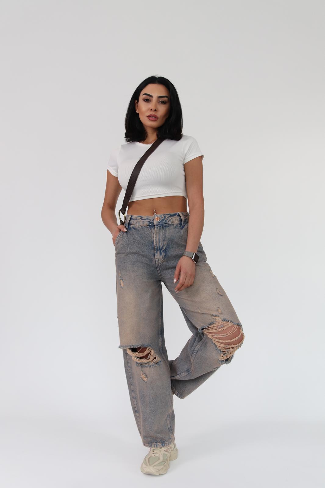 Skater Fit Yırtık Tint Wash Jean